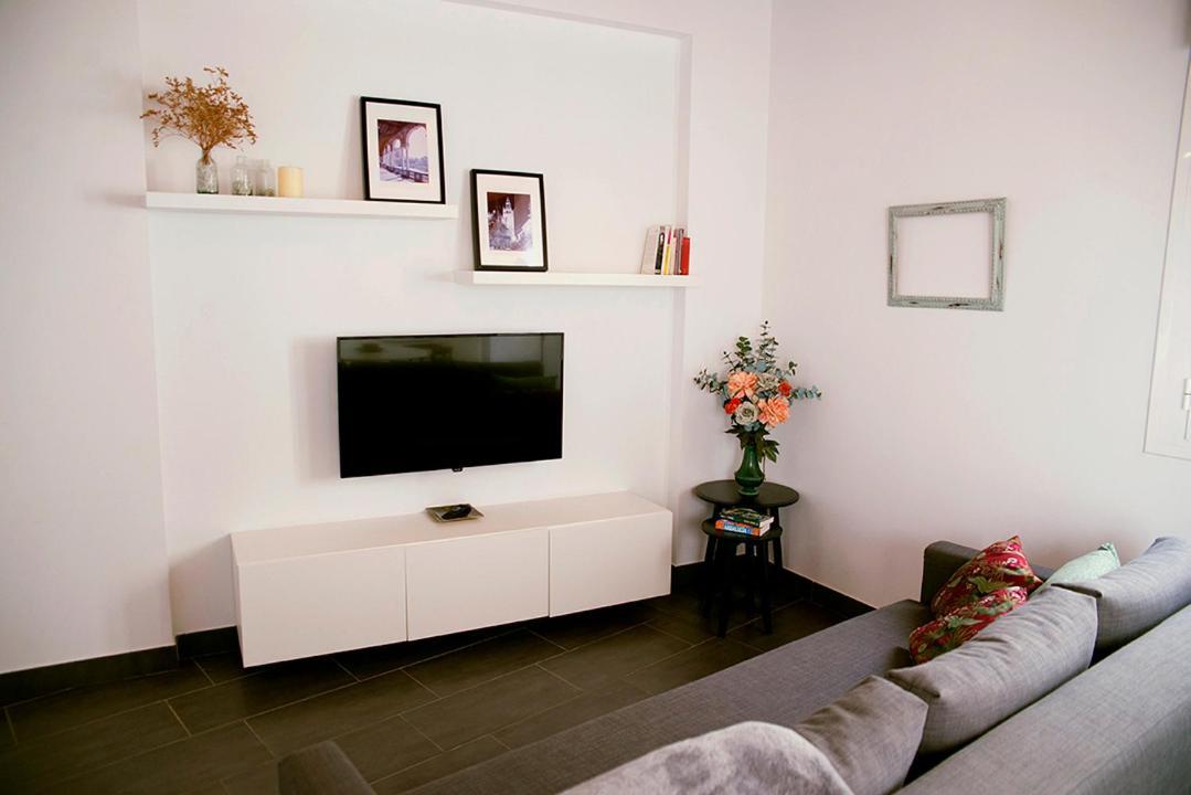 Tourist House Atico San Luis Apartment Sevilla Bagian luar foto